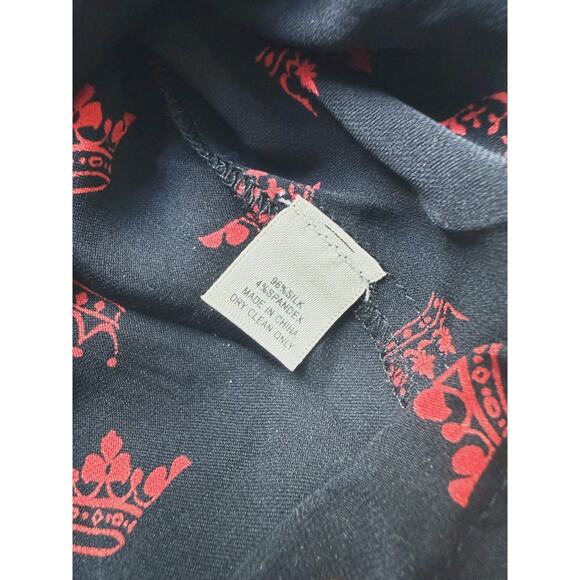 Piamita Loulou Graphic Crown Print Silk Sleeveless Blouse Red Black Large Luxury - Picture 6 of 6